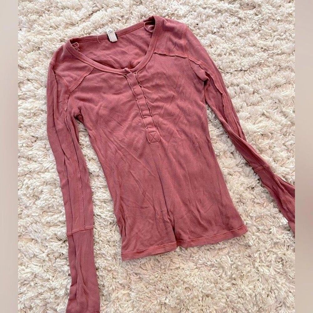 We the free free people mauve button down long sleeve top